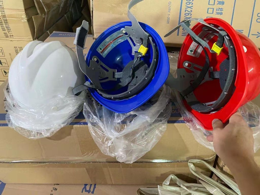 40115 - Plastic Safety Helmet Stock China